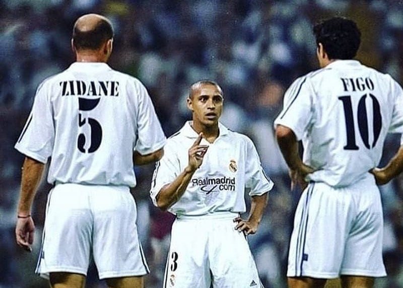 Dziewiętnaście lat temu Zinedine Zidane został najdroższym piłkarzem świata